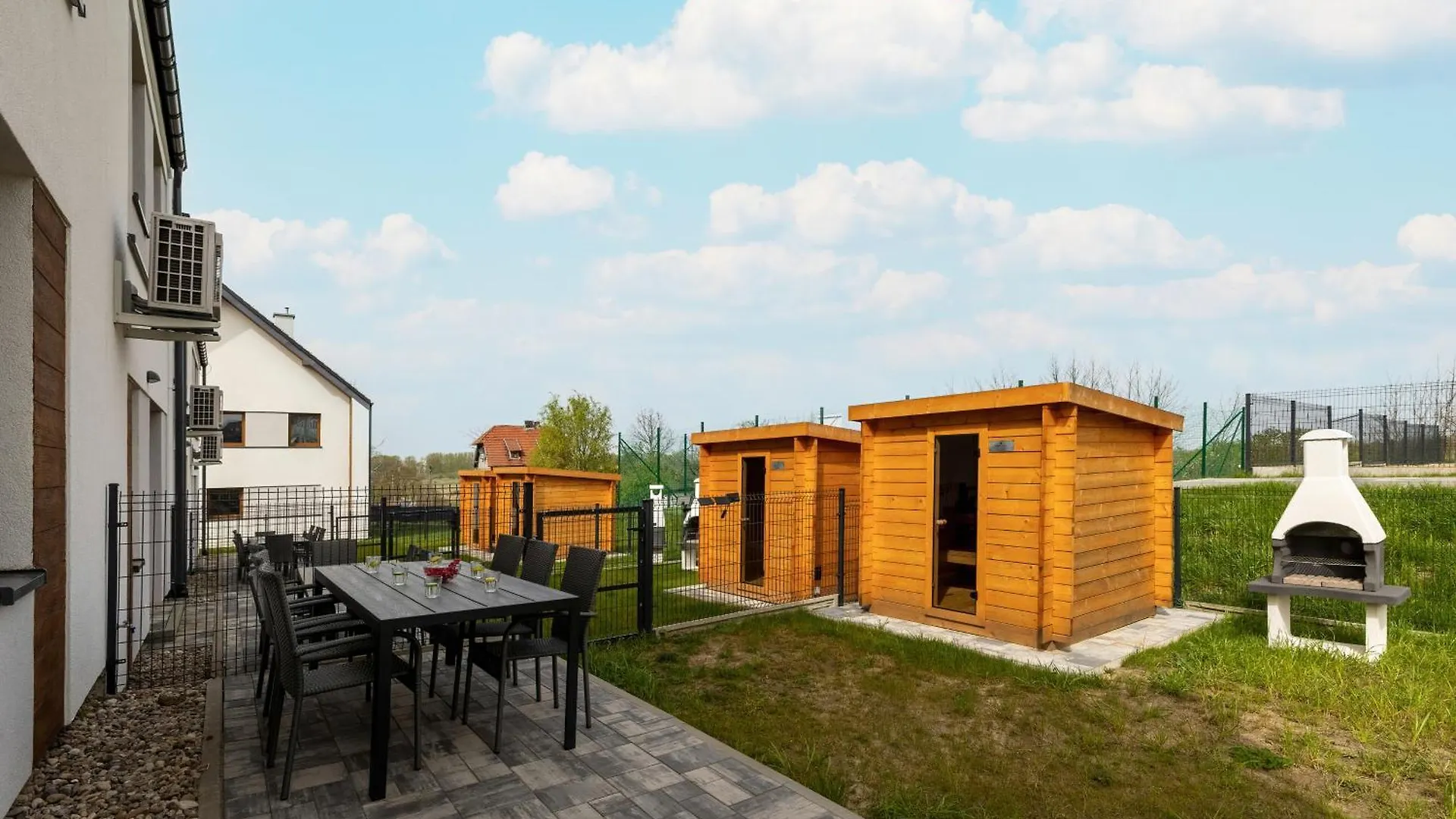 Sunny Hills Villas - Kolobrzeg By Jantar Apartamenty 0*,